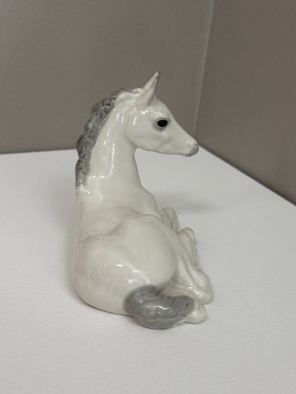Lomonosov Reclining Foal Fine Bone China Figure marked USSR - Picture 6 of 11